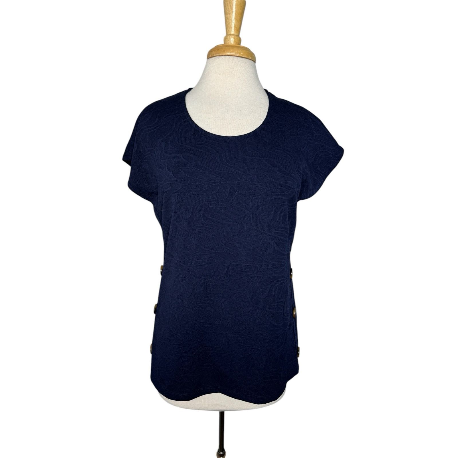 Chicos CHICOS Navy Blue Textured Side Button Knit Blouse Medium (1) Size M / US 6-8 / IT 42-44 - 1 Thumbnail