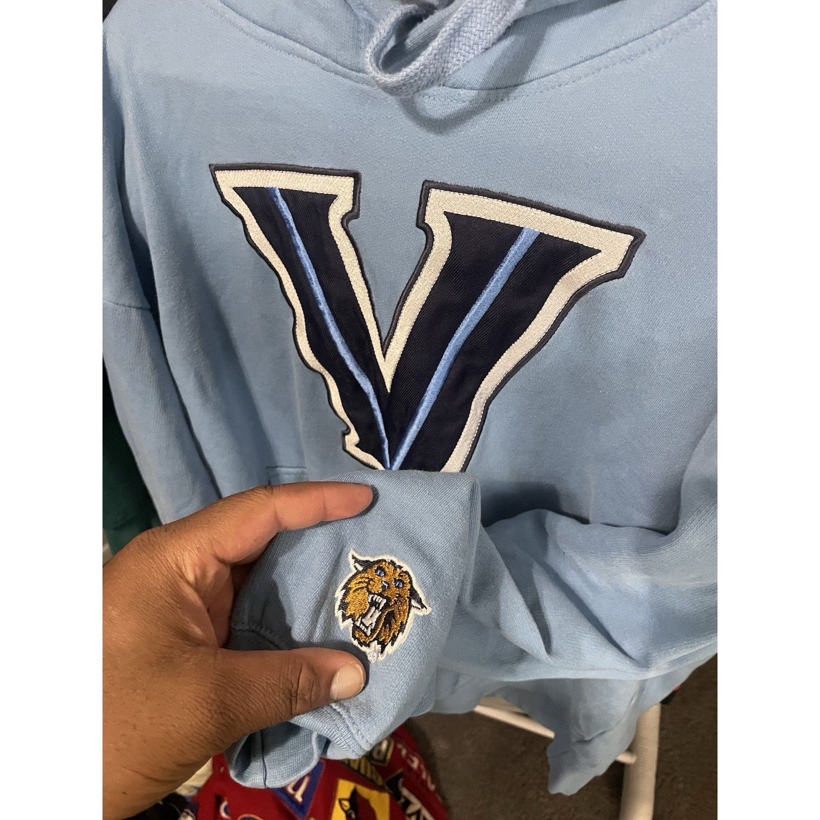 Gildan Size L-VTG Villanova Wildcats Blue Hoodie Old Varsity Brand Size US L / EU 52-54 / 3 - 4 Thumbnail