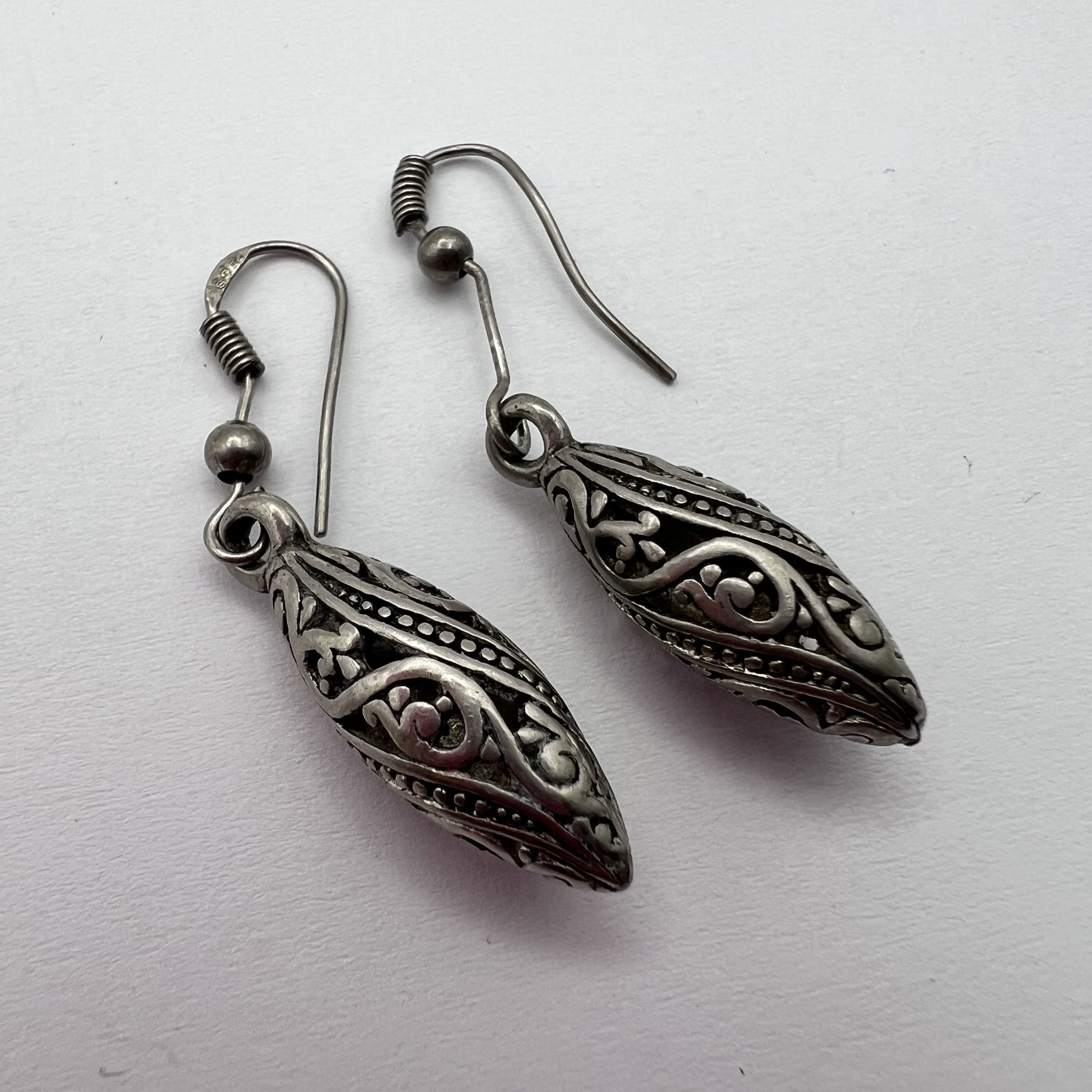 Sterling Silver Vintage Beautiful Pair Of Stud Earrings Sterling Silver 925 Size ONE SIZE - 10 Thumbnail