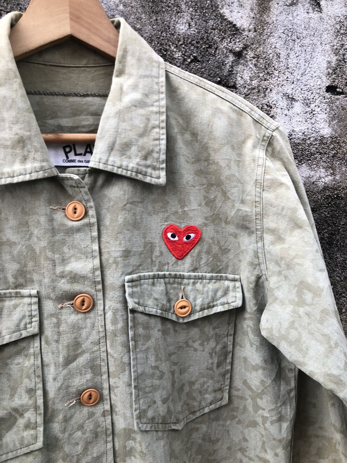 Comme des Garcons PLAY AD2009 CDG Comme Des Garcons Play Camo Shirts Size US M / EU 48-50 / 2 - 8 Thumbnail