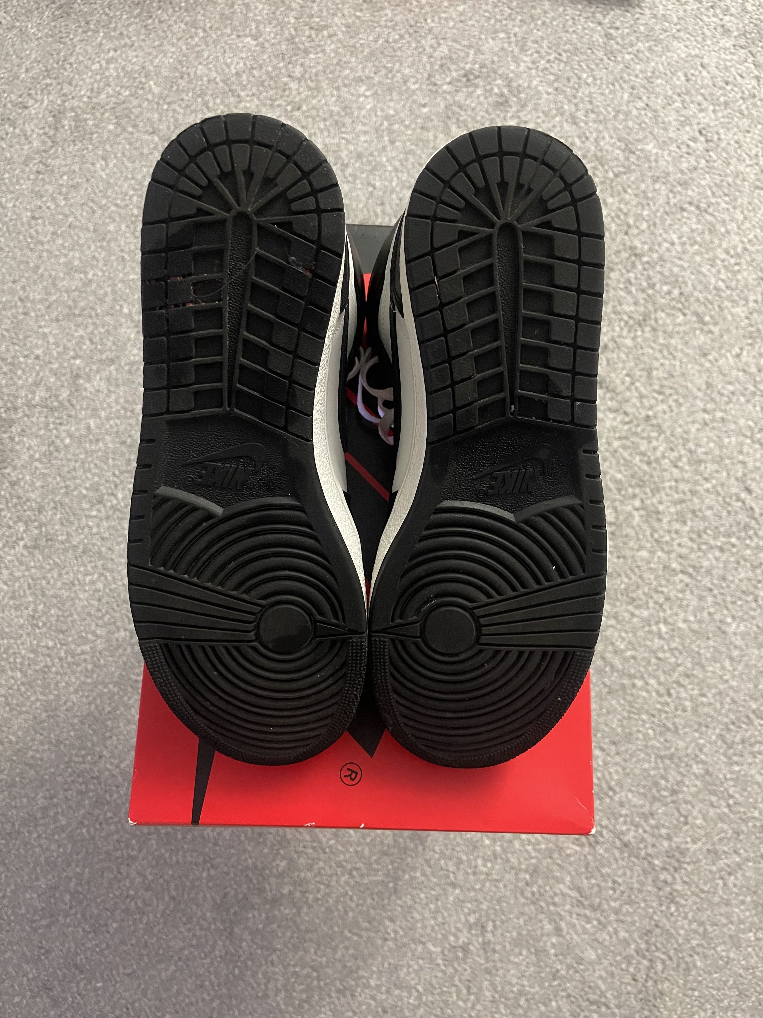 Jordan Brand Air Jordan 1 Retro High '85 OG 'Black White Size US 10 / EU 43 - 13 Thumbnail