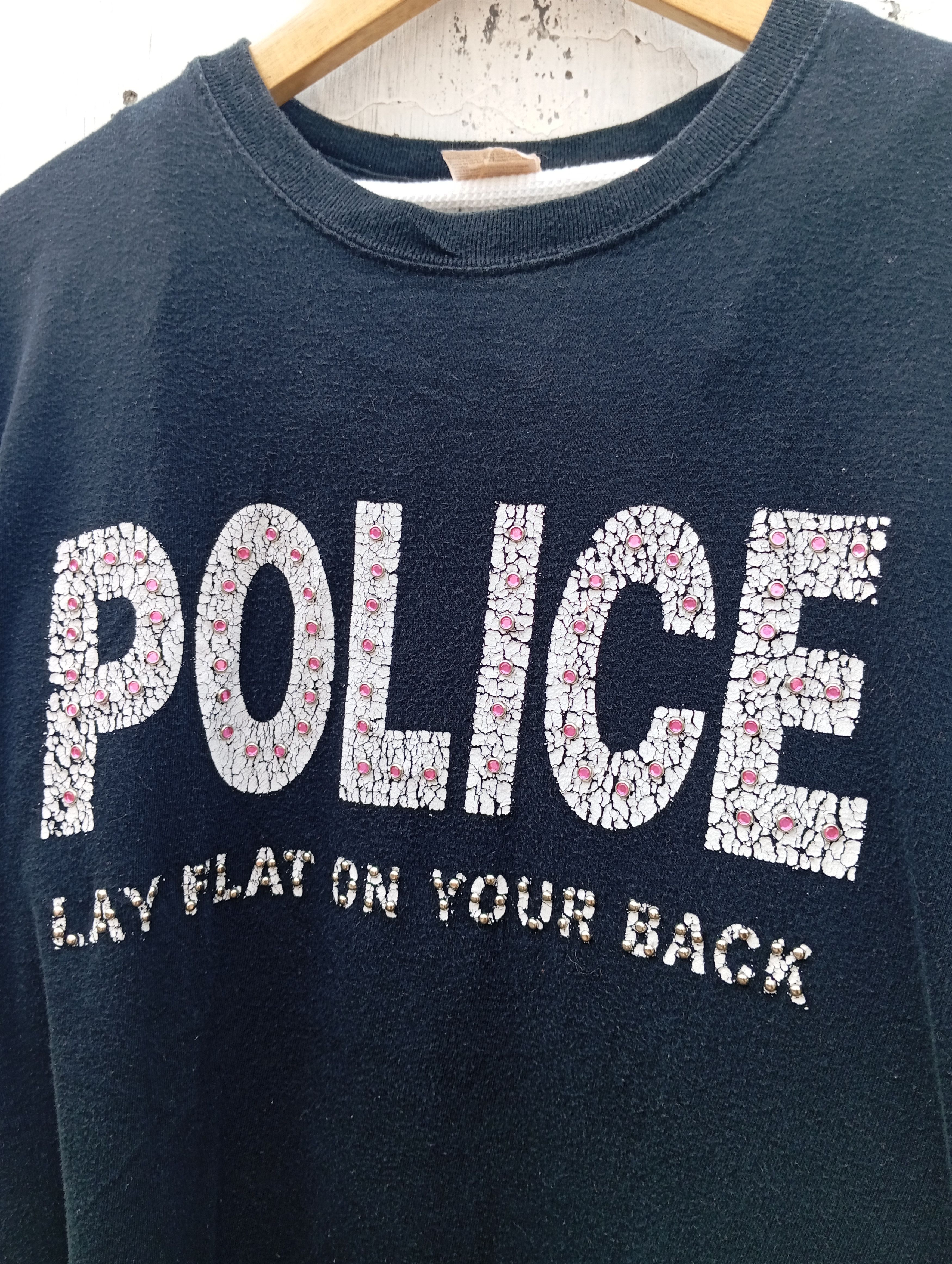 Vintage Vintage y2k police tee Size US M / EU 48-50 / 2 - 7 Thumbnail