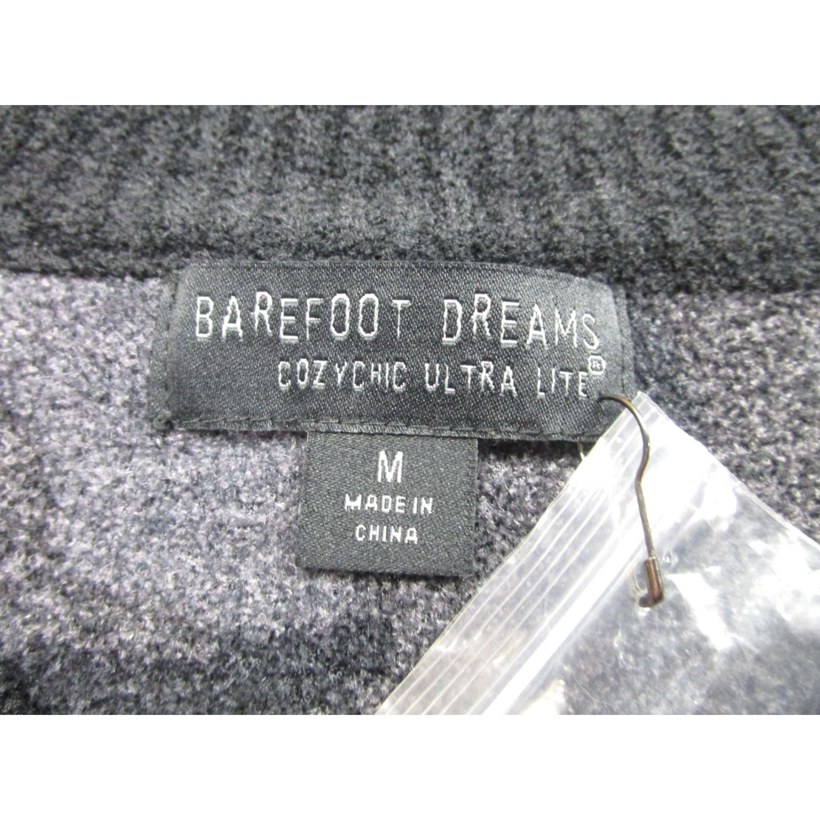 Vintage VINTAGE? No. Barefoot Dreams Jacket Womens Medium Gray Camouflage Knit Zip Front CozyChic Ultra Lite BDWCU1648 Shirt/Jacket Mens? Women’s. Size M / US 6-8 / IT 42-44 - 4 Thumbnail