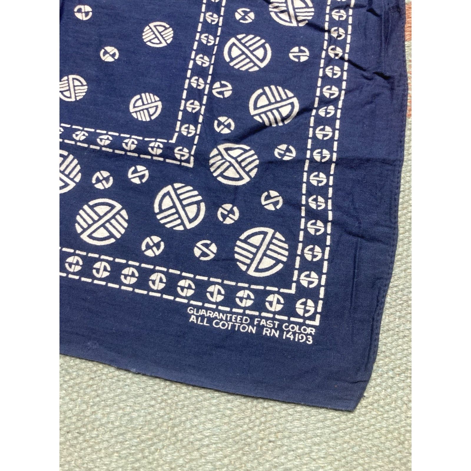 Vintage VINTAGE bandana handkerchief blue indigo selvedge cowboy workwear Size ONE SIZE - 2 Thumbnail