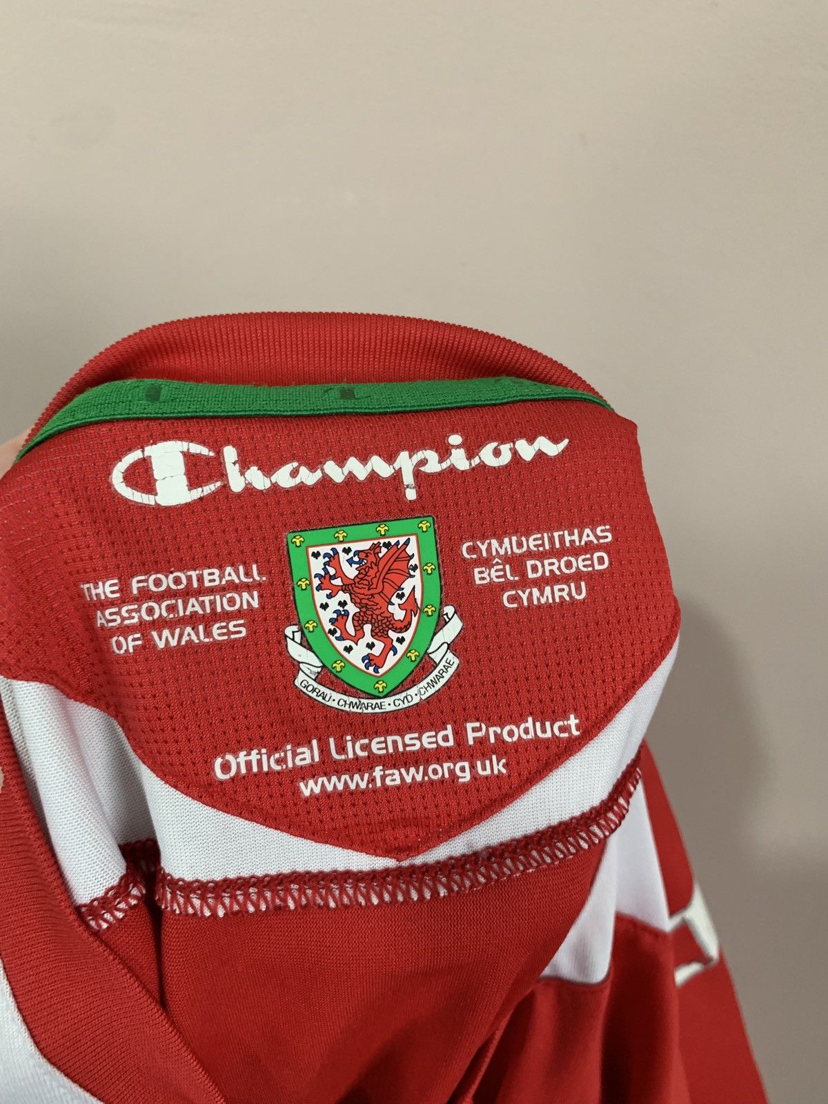 Champion × Vintage Wales Home Football Shirt Vintage Champion Soccer Jersey XL Size US XL / EU 56 / 4 - 9 Thumbnail