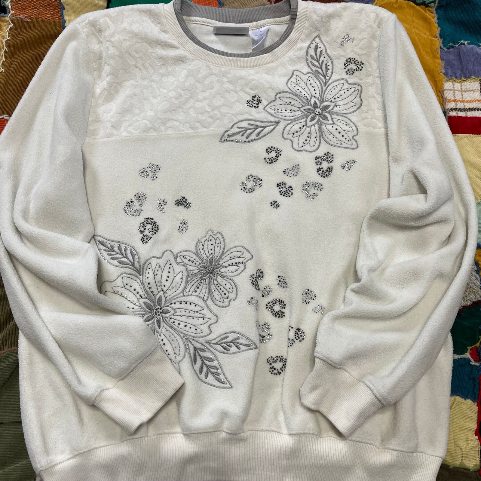 Other Alfred Dunner Floral White and Grey Crewneck Medium Size US M / EU 48-50 / 2 - 1 Thumbnail