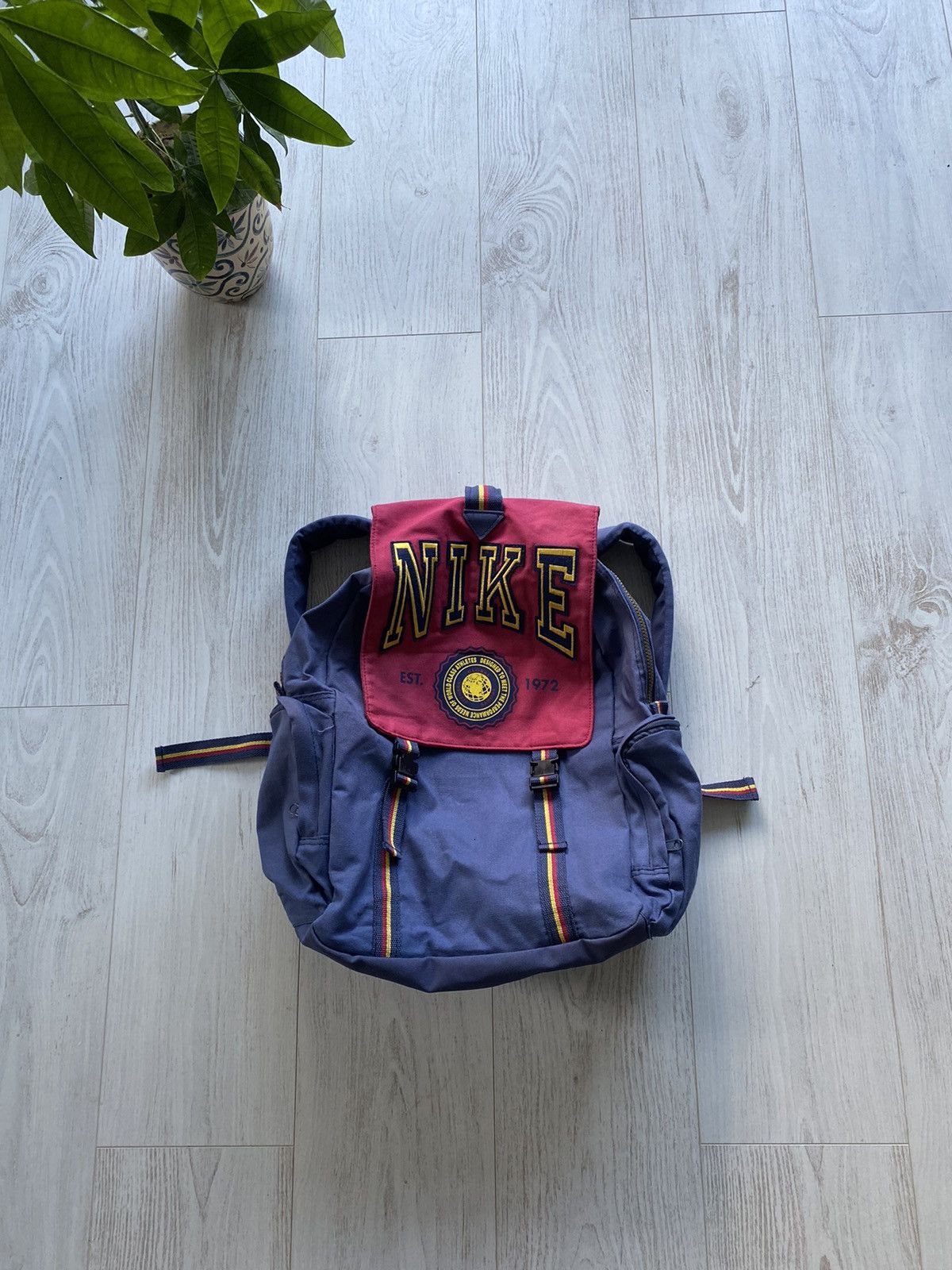 Nike Streetwear Vintage VINTAGE NIKE BACKPACK 90S Y2K Grailed