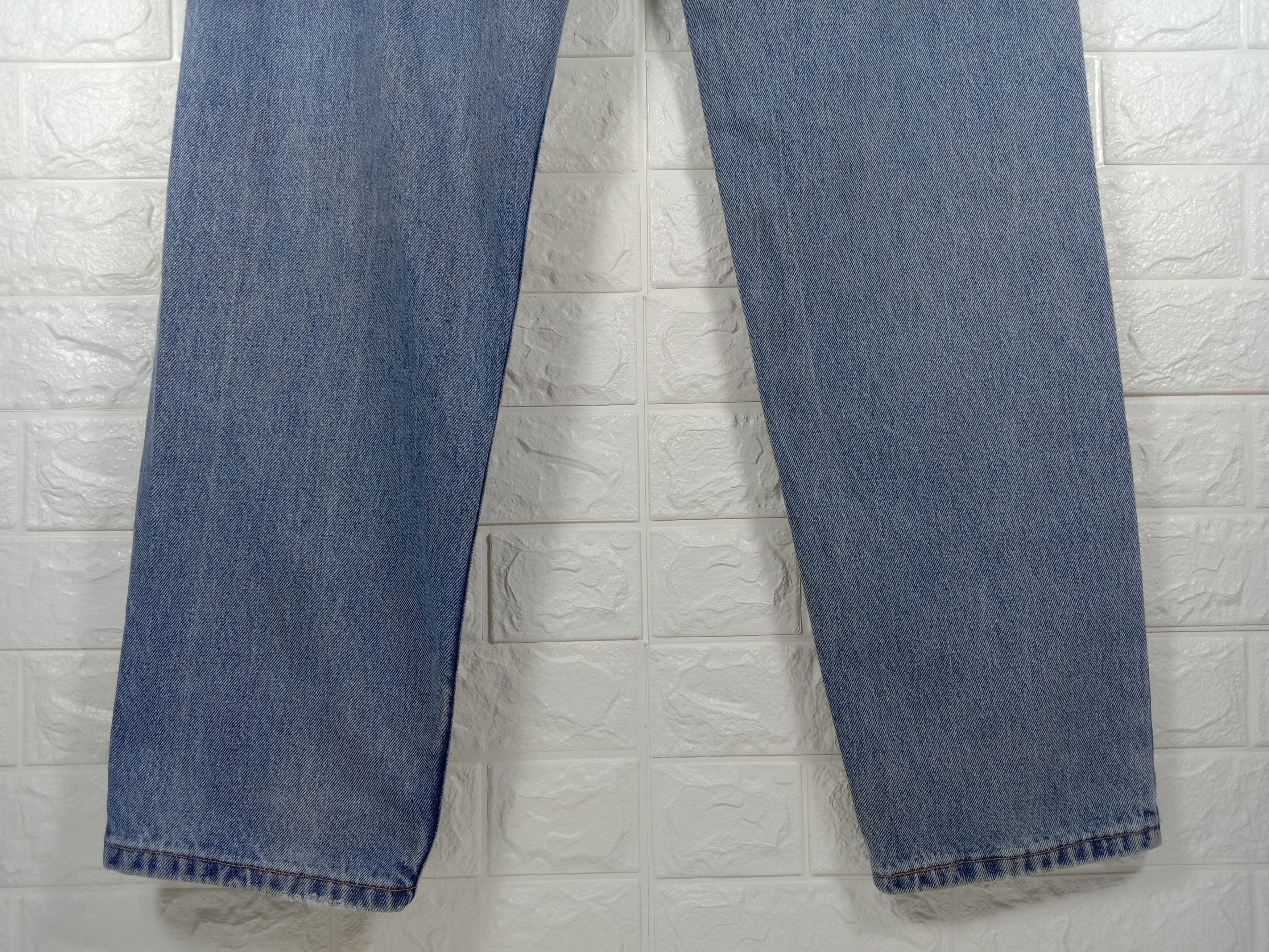 Levi's Vintage 90s Levi's 550 Jeans Blue Wash Denim Size US 34 / EU 50 - 8 Thumbnail