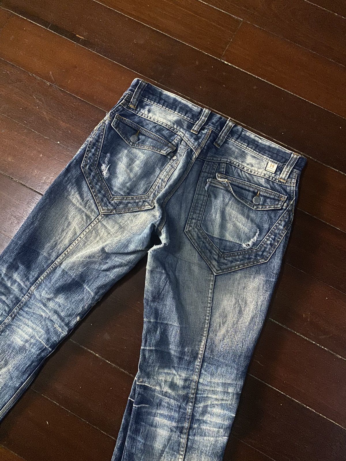 Designer × HIDEAWAYS × If Six Was Nine FIRE 🔥 HIDEAWAYS NICOLE nice faded studded pocket FLARE Size US 34 / EU 50 - 18 Thumbnail