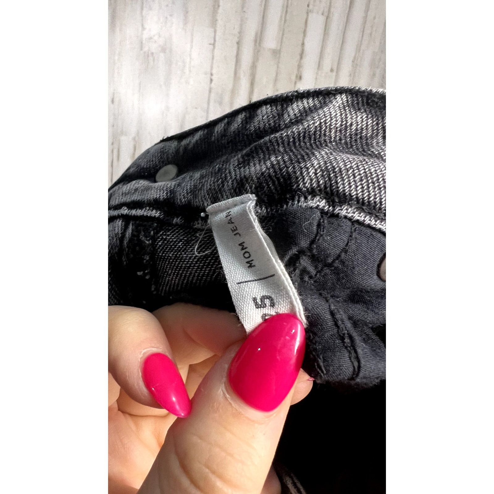 Pacsun Pacsun Women's Black High-Rise Straight-Leg Mom Jeans Size 25" / US 0 / IT 36 - 4 Thumbnail