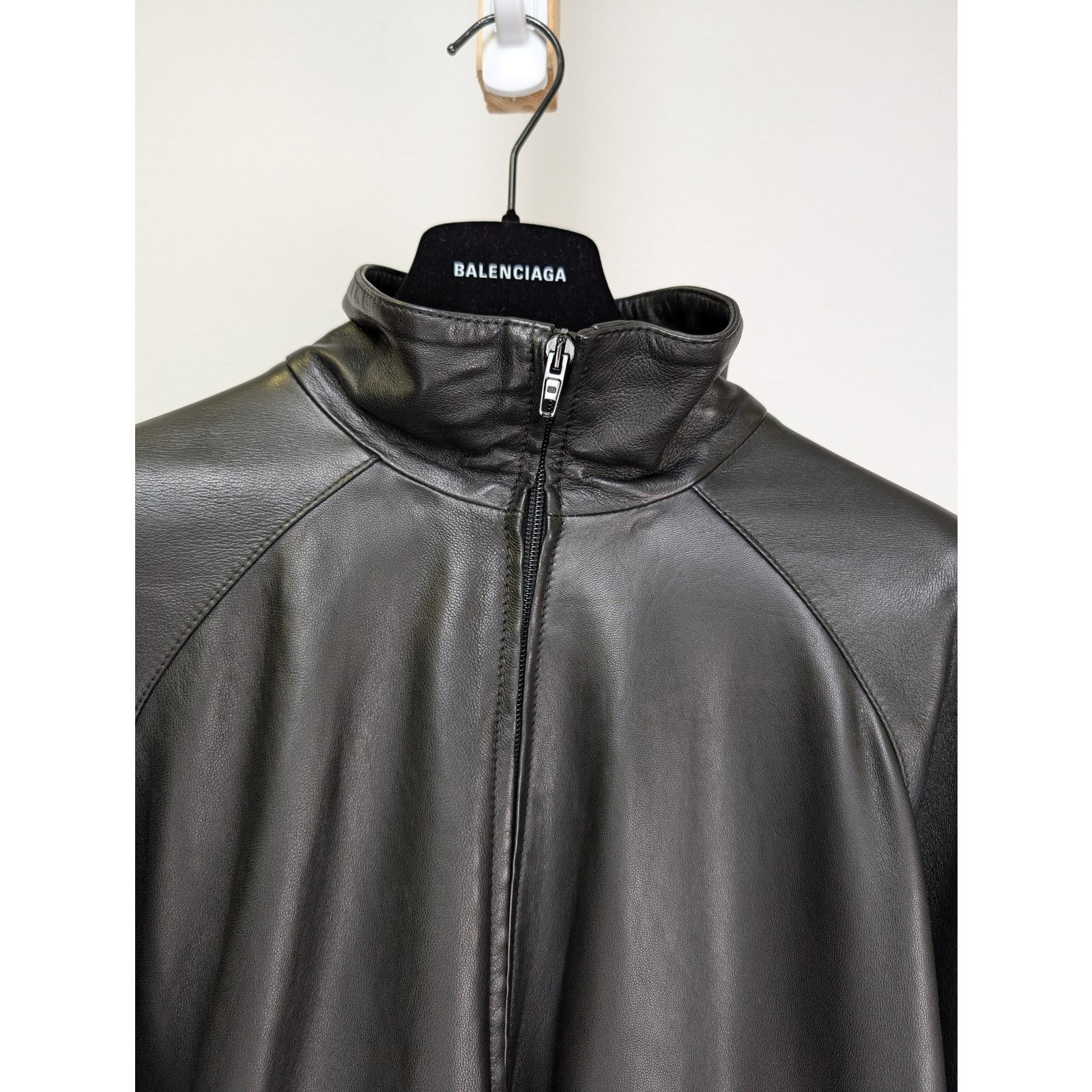 Balenciaga o1rshd1 Leather Down Jacket in Black Size US L / EU 52-54 / 3 - 2 Thumbnail