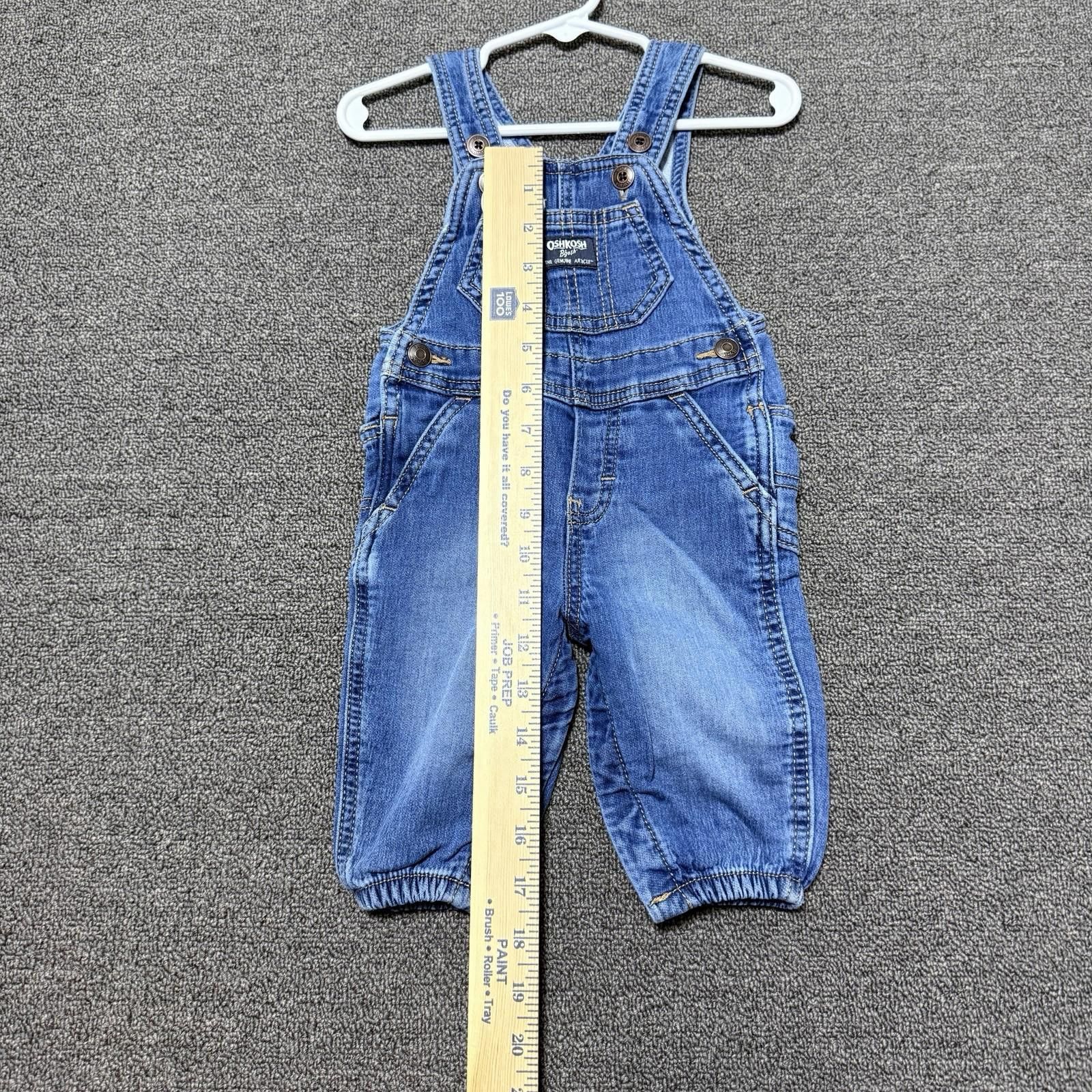 Other Classic Oshkosh B'gosh Med Wash Denim Overalls Size 6 Months Size ONE SIZE - 3 Thumbnail