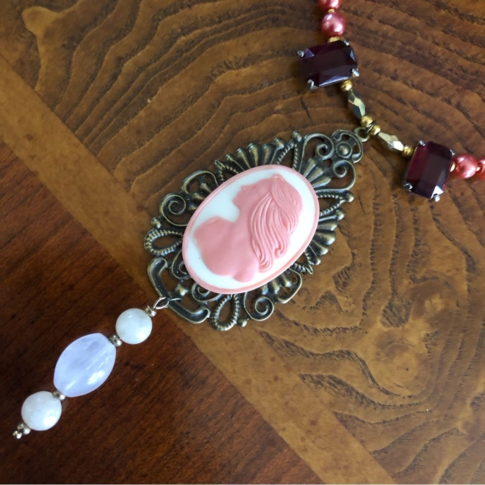 Handmade Handcrafted repurpose pink lady cameo quartz Pearl necklace Size ONE SIZE - 9 Thumbnail