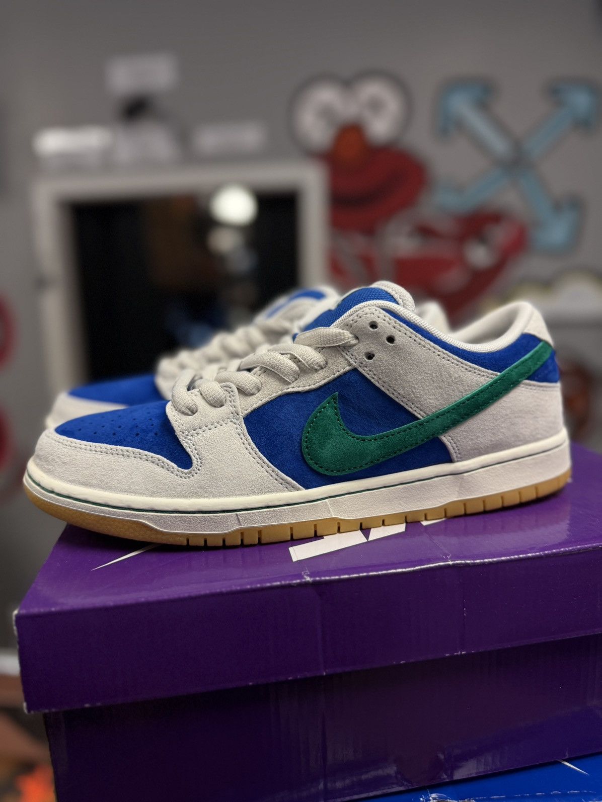 Nike Nike SB Low Hyper Royal Malachite Size 10.5 (NEW) Size US 10.5 / EU 43-44 - 1 Thumbnail