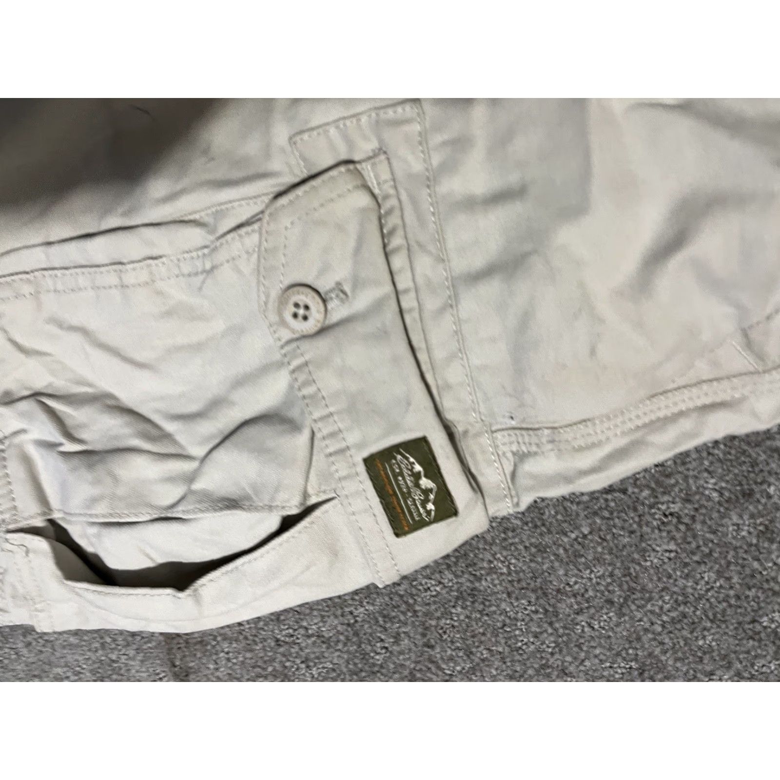 Eddie Bauer VTG. Eddie Bauer Canvas Cargo Shorts Men 33 Beige Flat Front Outdoor Cargo Pocket Casual, Travel, Workwear Men 33 Beige Size US 33 - 3 Thumbnail