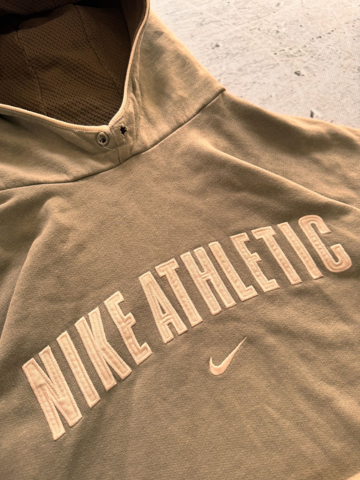 Nike × Vintage NIKE ATHLETIC VINTAGE CENTER LOGO OVERSIZE BOXY HOODIE Size US L / EU 52-54 / 3 - 5 Thumbnail