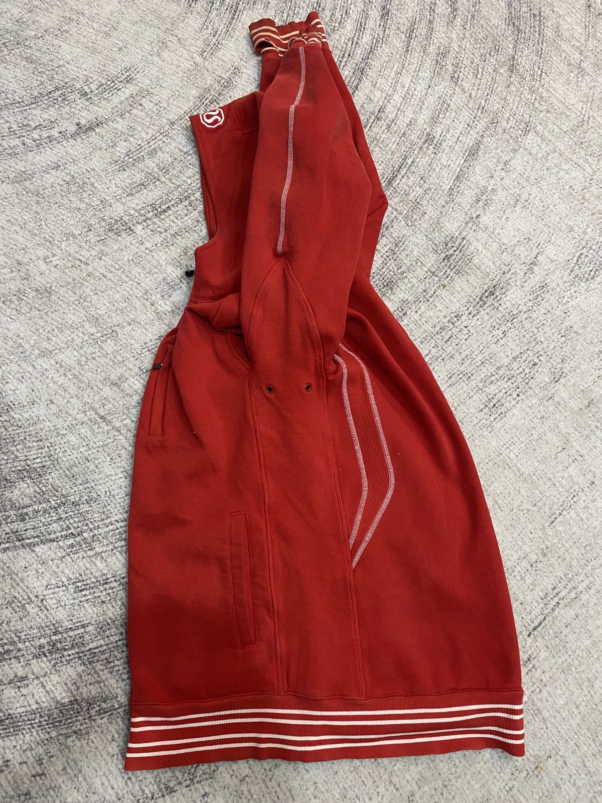 Lululemon Lululemon Vintage 2010 Vancouver Winter Olympics SE Size US M / EU 48-50 / 2 - 11 Thumbnail
