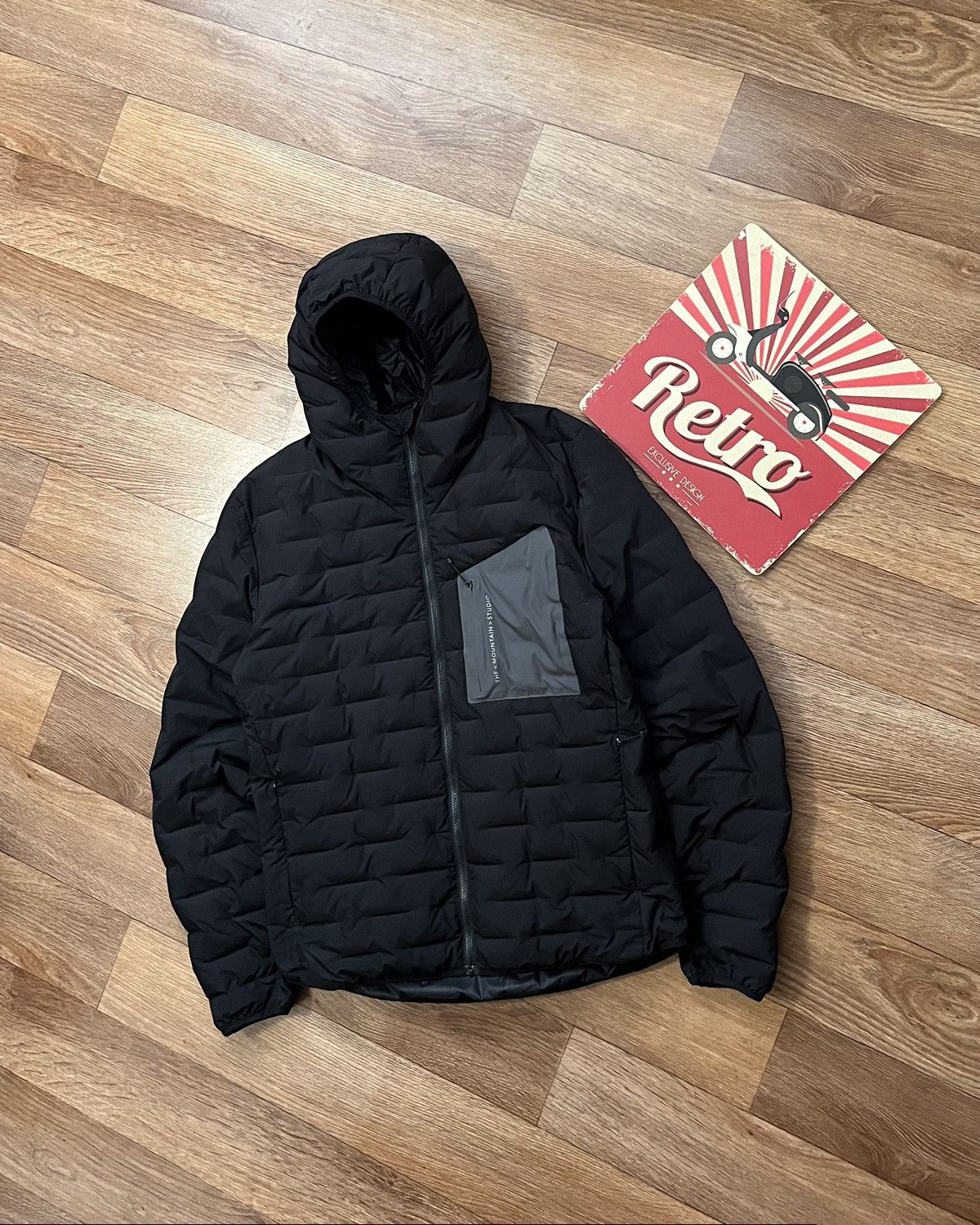 The Mountain The Mountain Studio Reversible Light Hood Jacket Black Onyx Size US M / EU 48-50 / 2 - 2 Thumbnail