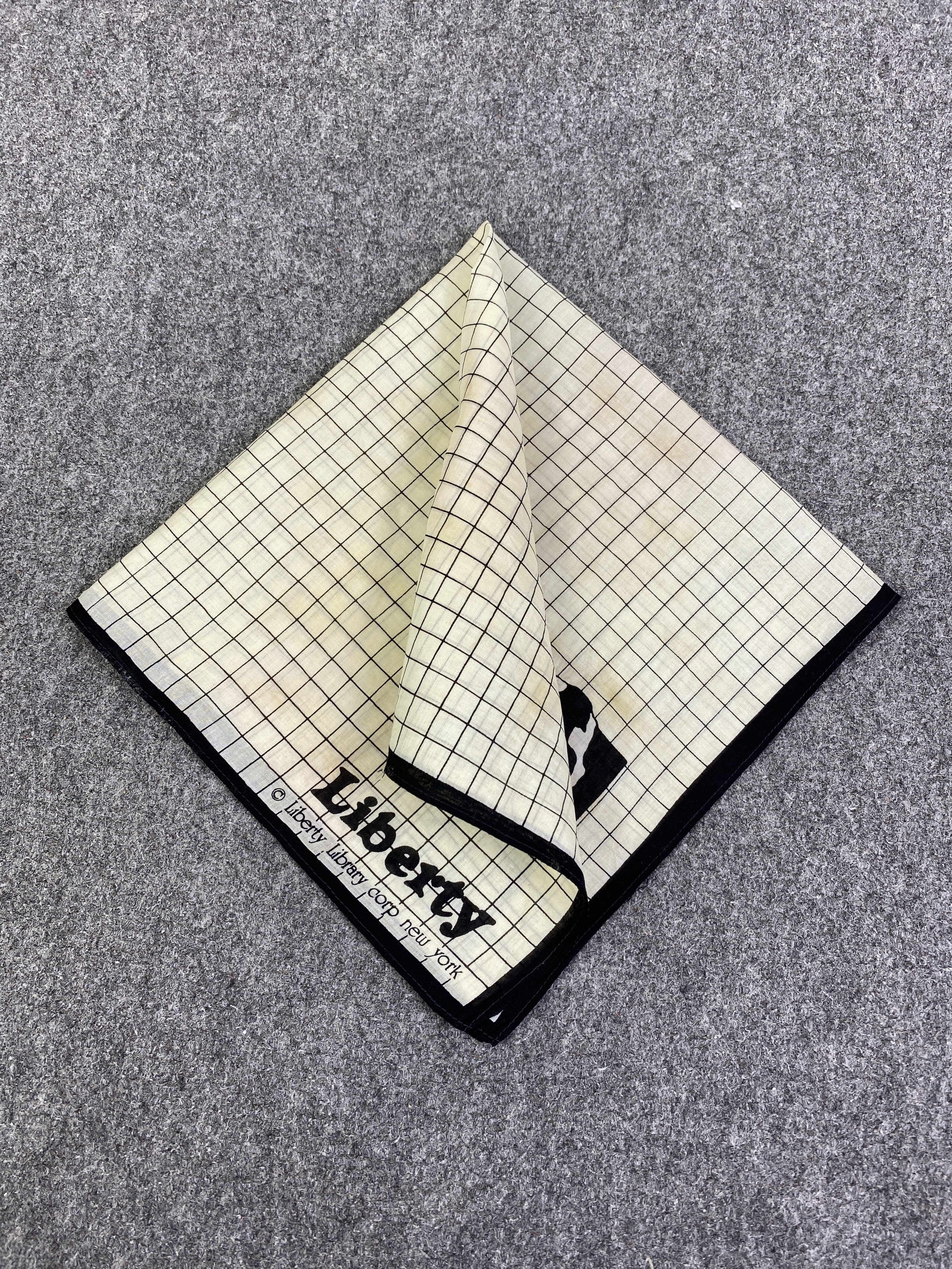 Liberty Vintage Liberty Handkerchief / Neckerchief HKC1090 Size ONE SIZE - 3 Thumbnail