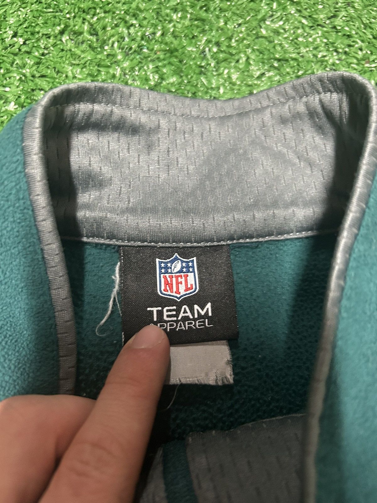NFL × Vintage Vintage NFL Eagles quarter zip Size US XL / EU 56 / 4 - 3 Thumbnail