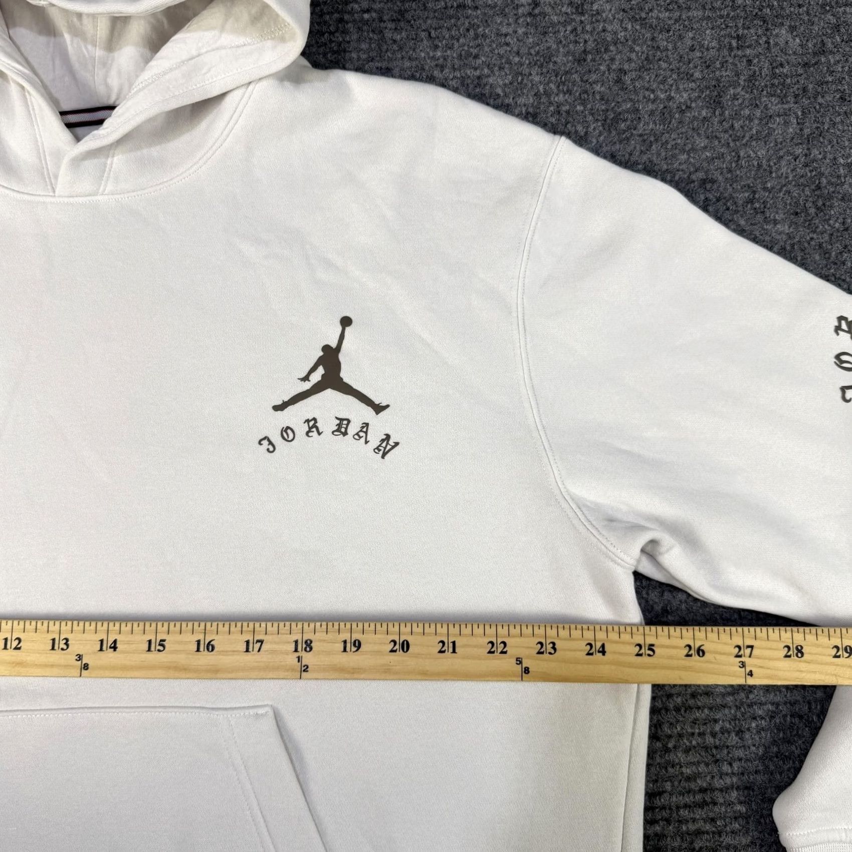 Jordan Brand Jordan Pullover Hoodie Mens Large White Artist Series Jumpman Graphic DX9706-030 Size US L / EU 52-54 / 3 - 5 Thumbnail
