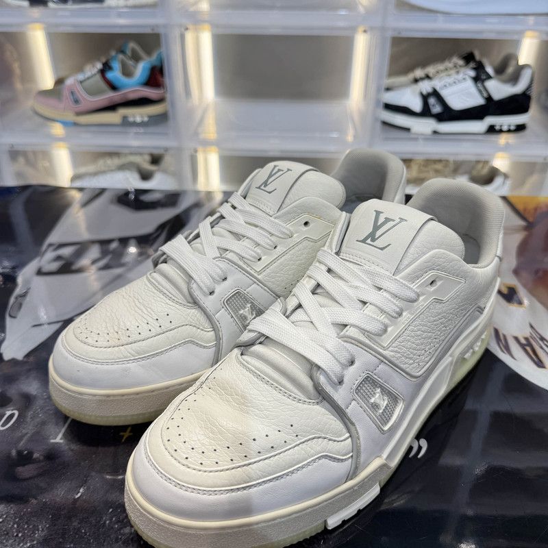 Louis Vuitton Louis Vuitton Trainer Low White Sneakers 0079 Size US 8 / EU 41 - 1 Thumbnail