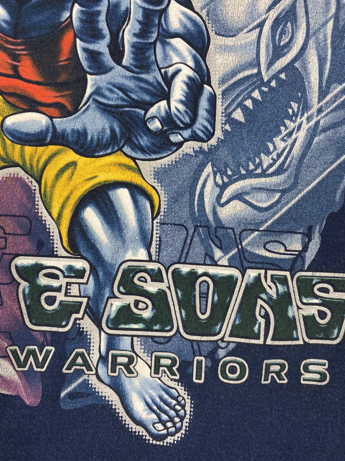 Maui and Sons × Vintage Vintage Maui and Sons Shark Warriors Surfing Graphic Tee Size US XL / EU 56 / 4 - 8 Thumbnail