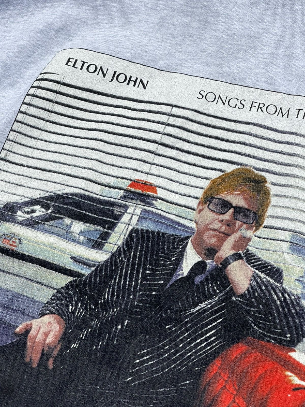 Band Tees 2001 Elton John Songs From The West Coast Vintage T-shirt Size US M / EU 48-50 / 2 - 9 Thumbnail