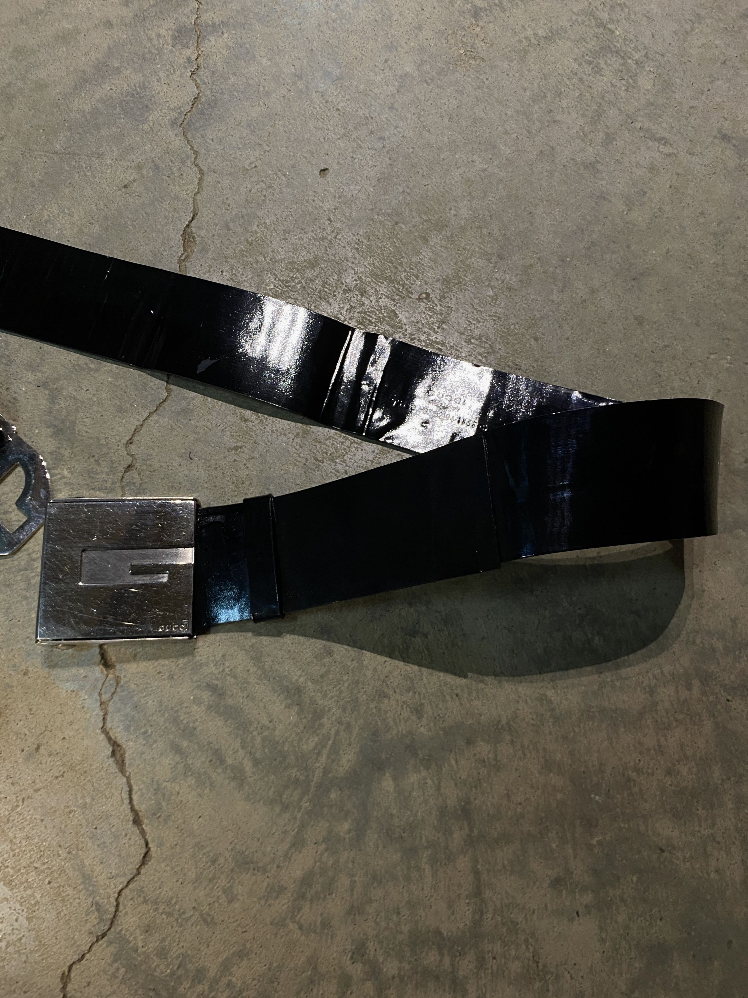 Gucci Gucci FW 1996 G Silver Vinyle Belt by Tom Ford Size ONE SIZE - 4 Thumbnail