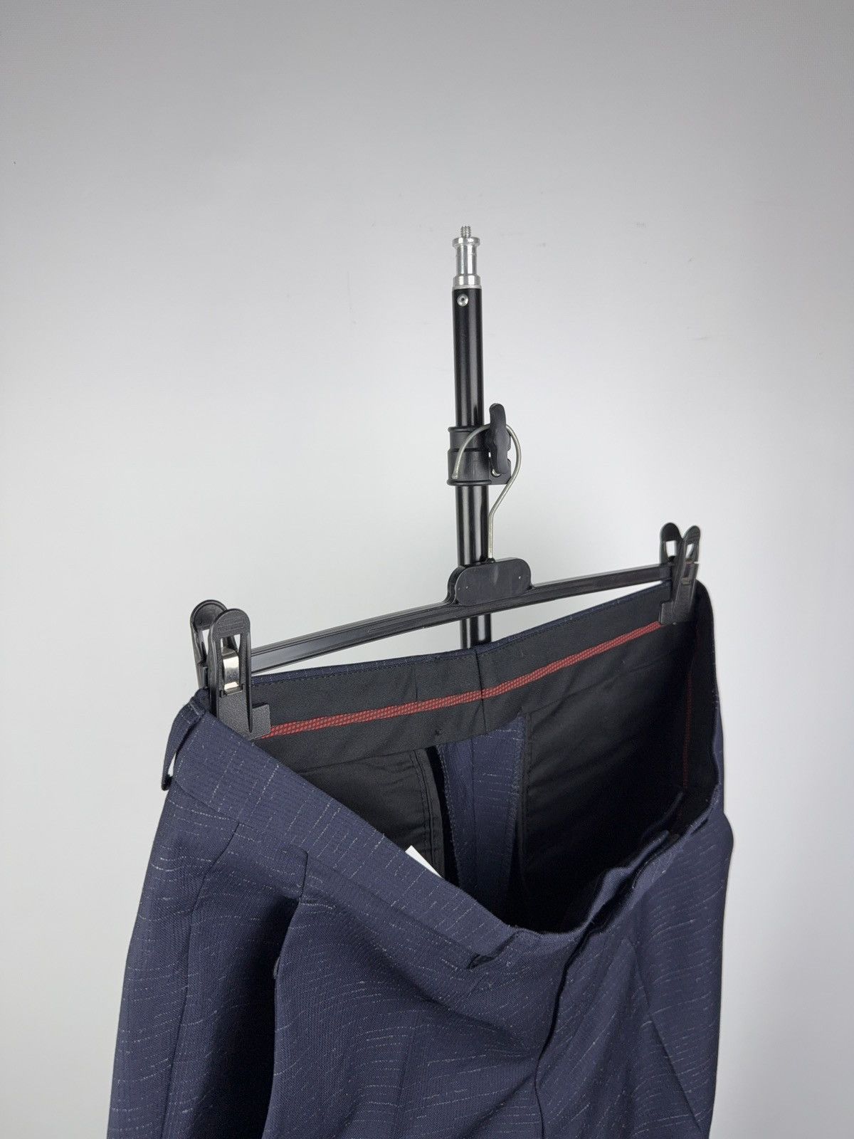 Hugo Boss Luxury 00s Hugo Boss Textured Formal Pants Navy Slim Dress Size US 32 / EU 48 - 12 Thumbnail