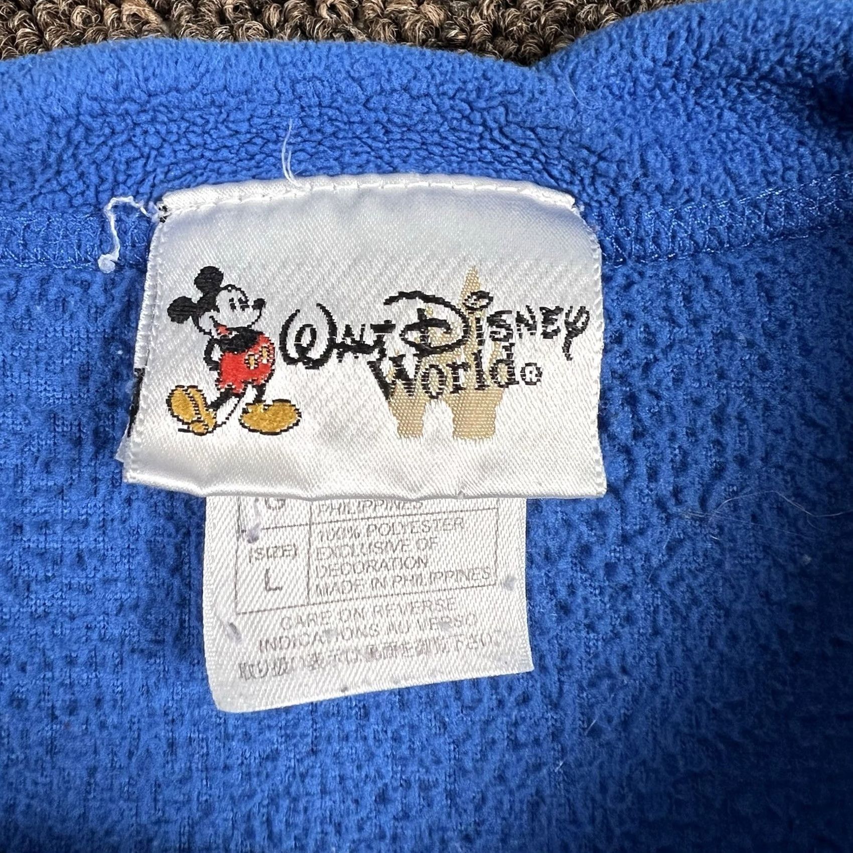 Disney VINTAGE Disney World Embroidered Mickey Mouse Blue Crewneck Sweatshirt Large Unisex Adults 90s Disney Size US L / EU 52-54 / 3 - 2 Thumbnail