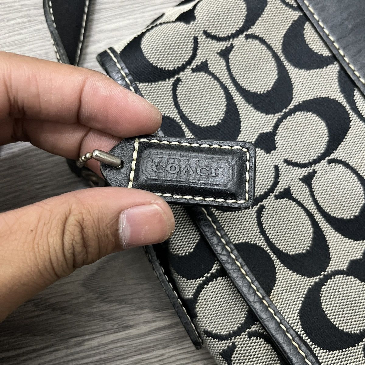 Coach Vintage Coach Monogram Crossbody Bag 🟥 Size ONE SIZE - 5 Thumbnail