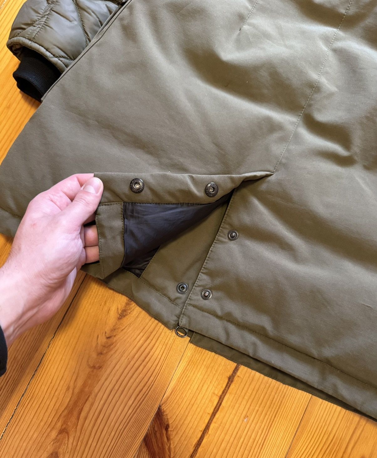 Canada Goose Canada Goose Padded Down Women’s Jacket Green Parka Size S Size S / US 4 / IT 40 - 23 Thumbnail
