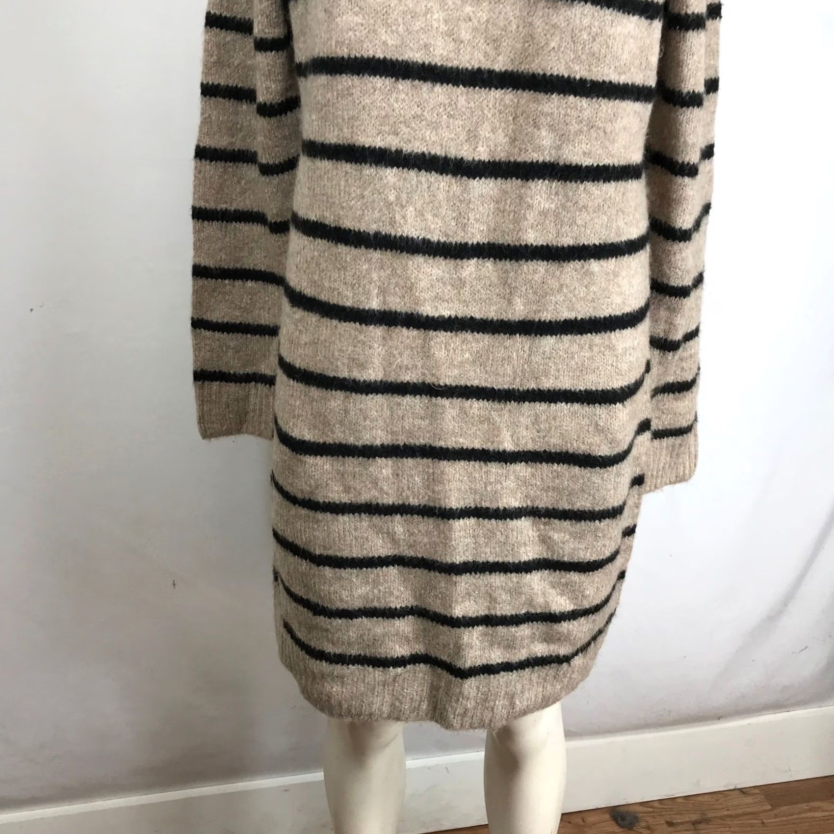 Vintage Striped Sweater Dress Women Casual Warm Tan Black SZ XL Long Sleeve Round Neck Knit Pullover Button Accents Bohemian Oversized Fall Winter Size XL / US 12-14 / IT 48-50 - 3 Thumbnail