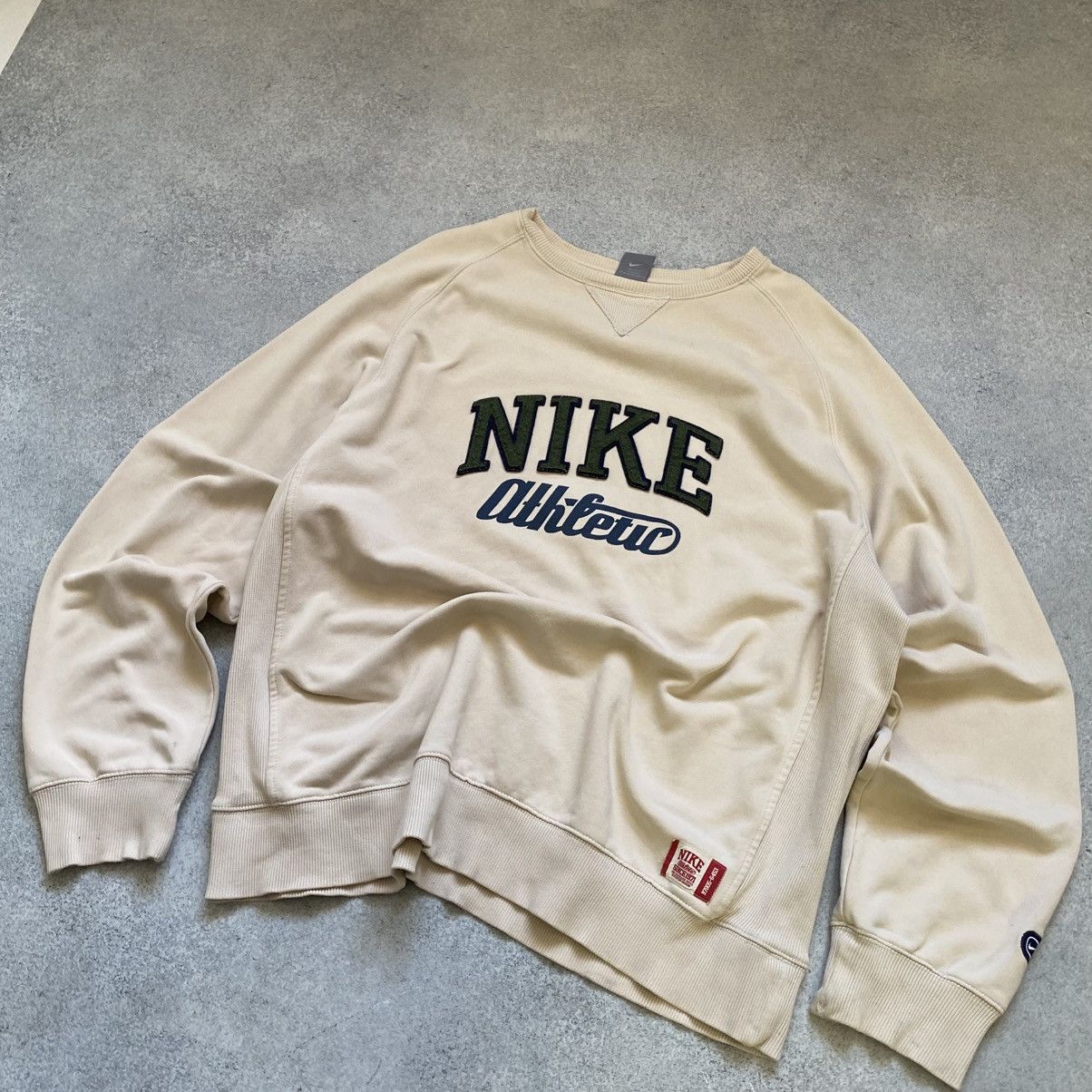 Nike Vintage 00s Nike sweatshirt big logo rare Size US XL / EU 56 / 4 - 2 Thumbnail