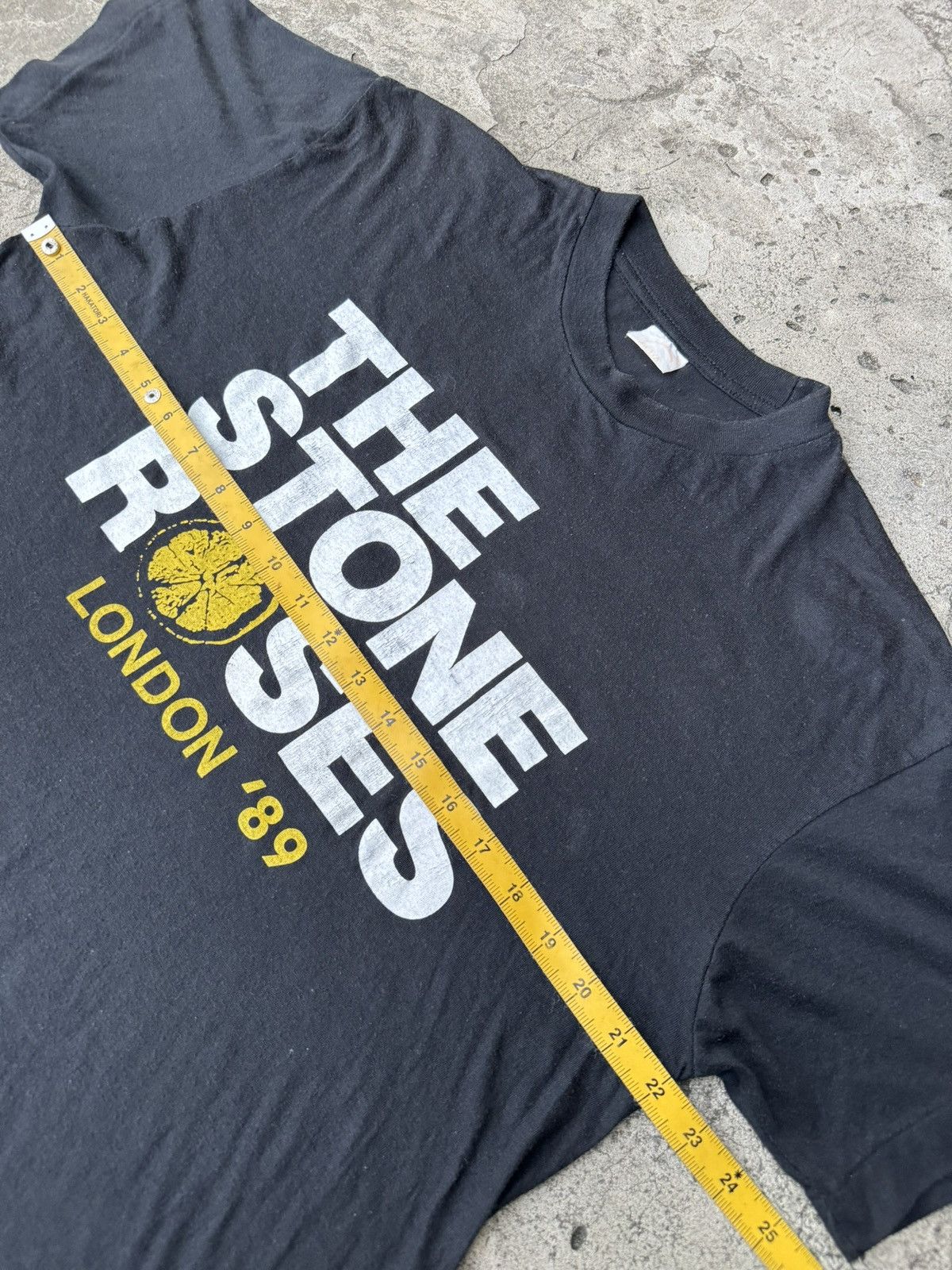 Band Tees Vintage 80's The Stone Roses London Tshirt Size US L / EU 52-54 / 3 - 7 Thumbnail