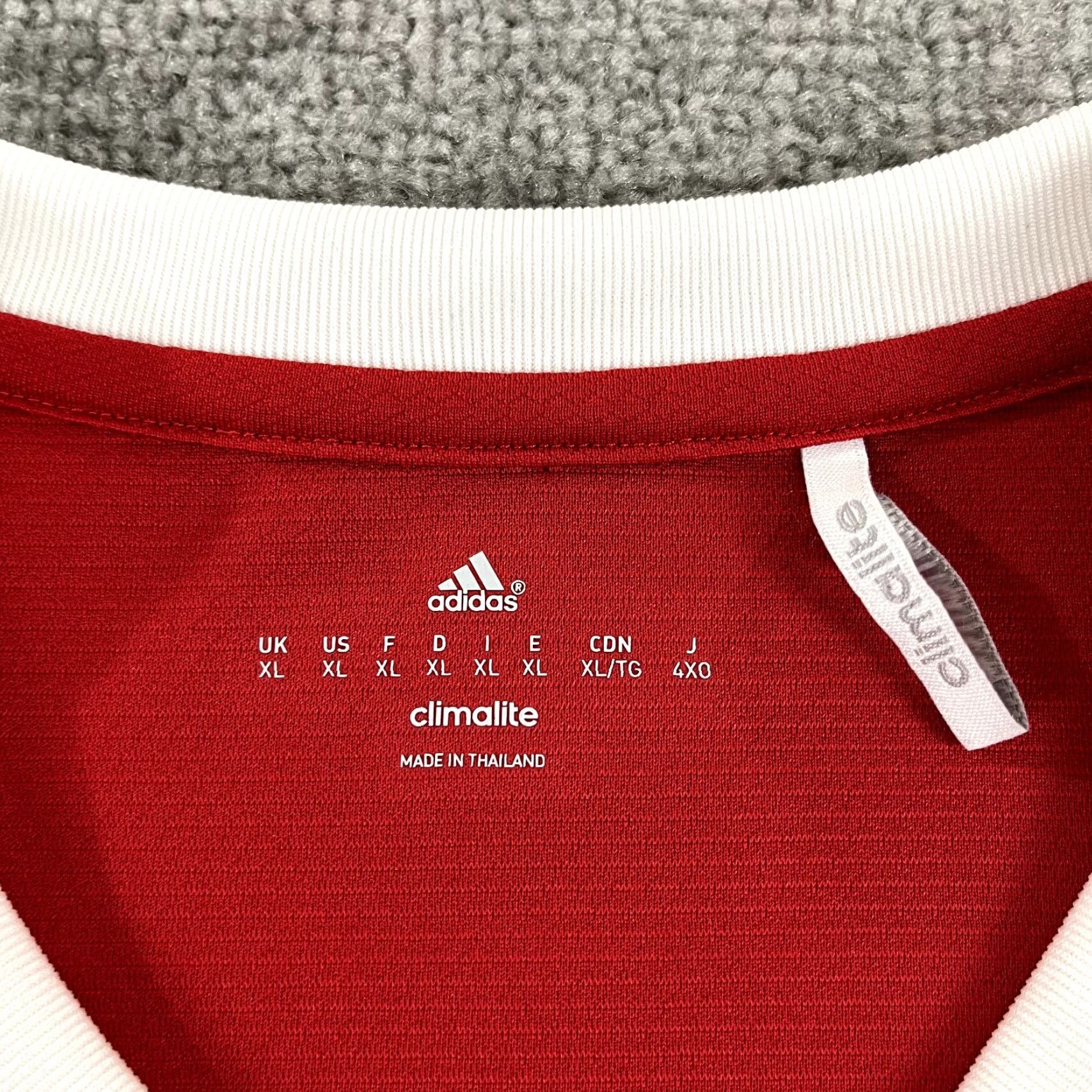 Adidas ADIDAS Shirt Mens XL Manchester United 2015-2016 Home Soccer Jersey Red Size US XL / EU 56 / 4 - 3 Thumbnail