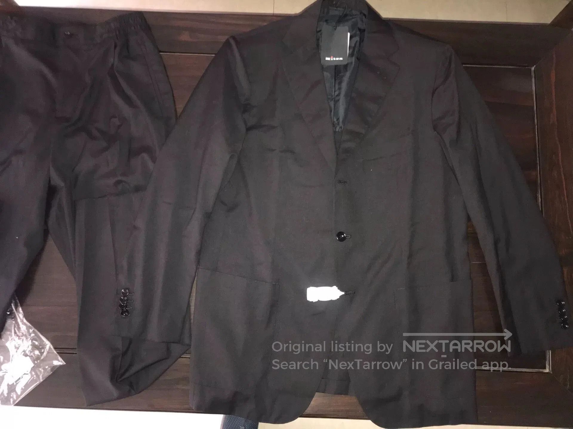 Kiton black lightweight wool suit set for spring. Size US L / EU 52-54 / 3 - 3 Thumbnail