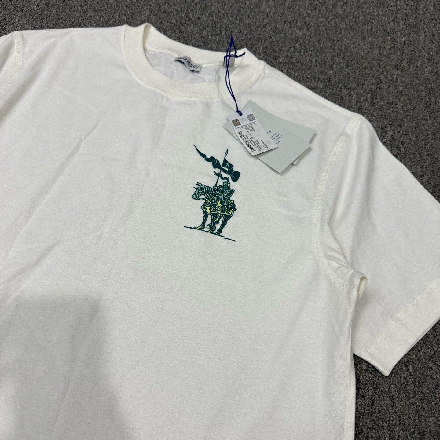 Burberry Burberry Horse Logo Short Sleeve Size US L / EU 52-54 / 3 - 3 Thumbnail