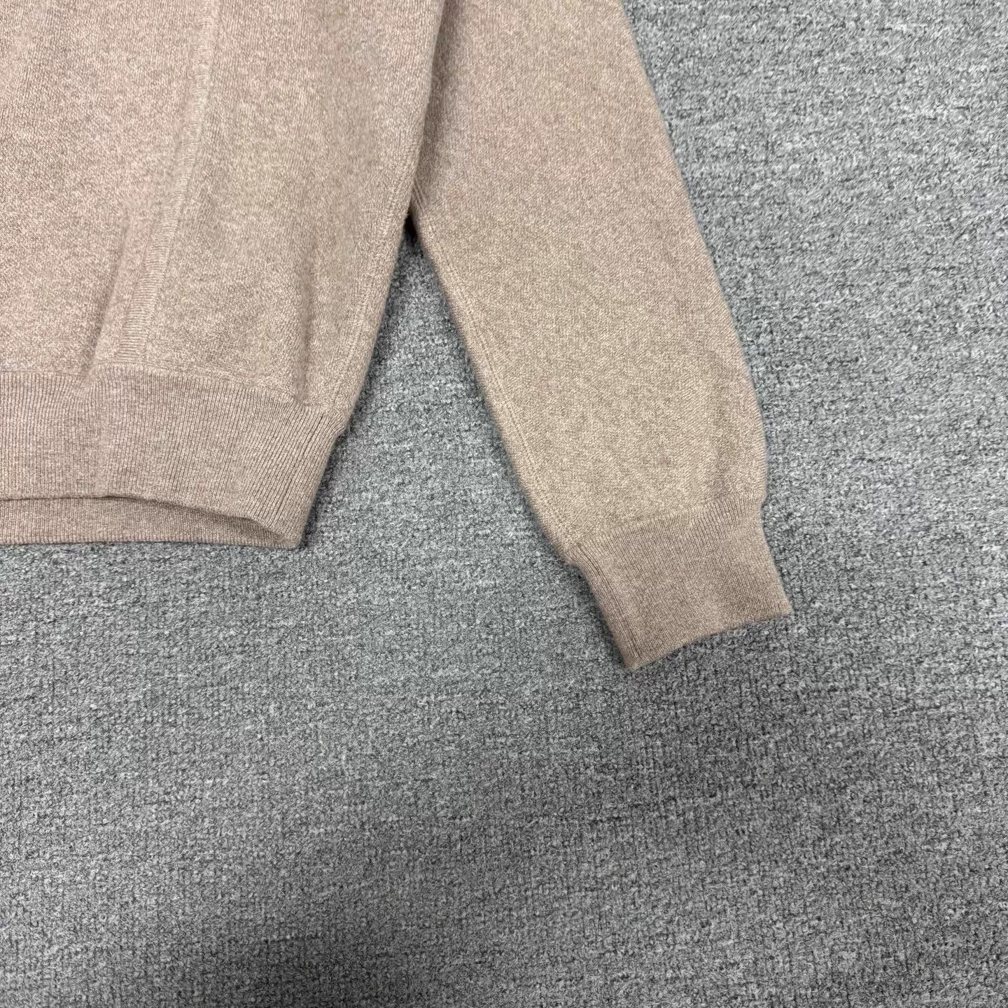 Hermes Hermes Camel Geometric Back Jacquard Short Cashmere Knit Size M / US 6-8 / IT 42-44 - 3 Thumbnail