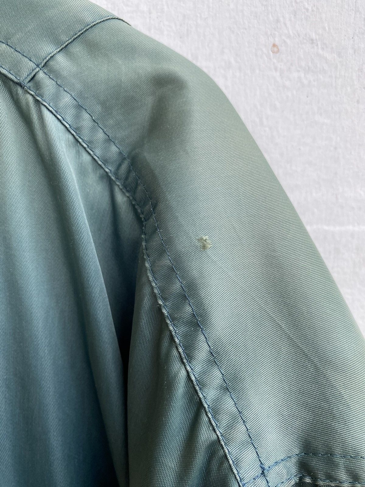 Vintage Vintage Military Bomber Jacket (Sun Faded) Size US XL / EU 56 / 4 - 8 Thumbnail