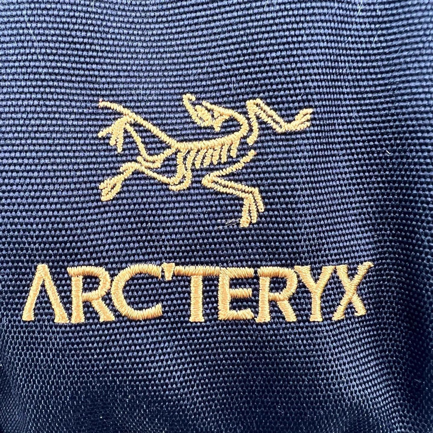 Arc'teryx Arc'teryx x BEAMS Embroidered Logo Crossbody Bag Size ONE SIZE - 3 Thumbnail