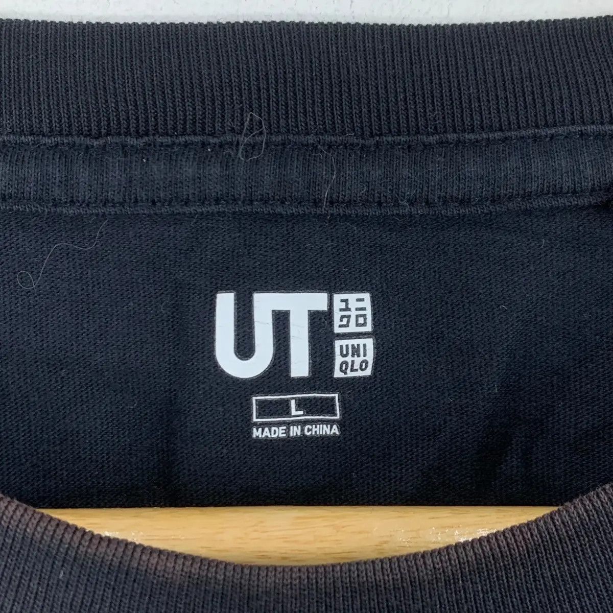 Uniqlo JUJUTSU KAISEN x UNIQLO Anime Gege Akutami Tee Shirt Top Size US L / EU 52-54 / 3 - 4 Thumbnail