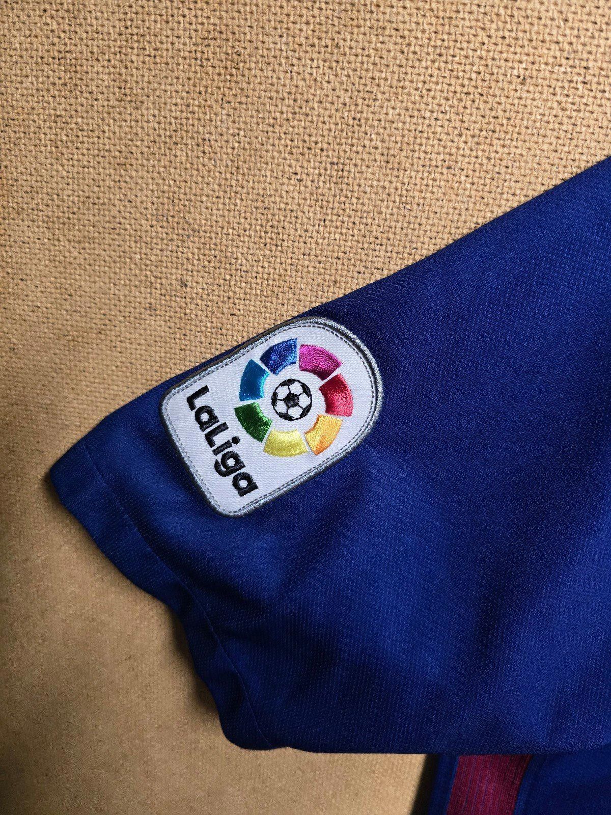 Nike Barcelona Jersey Home Football Soccer Shirt 2017 Sz M Size US M / EU 48-50 / 2 - 6 Thumbnail