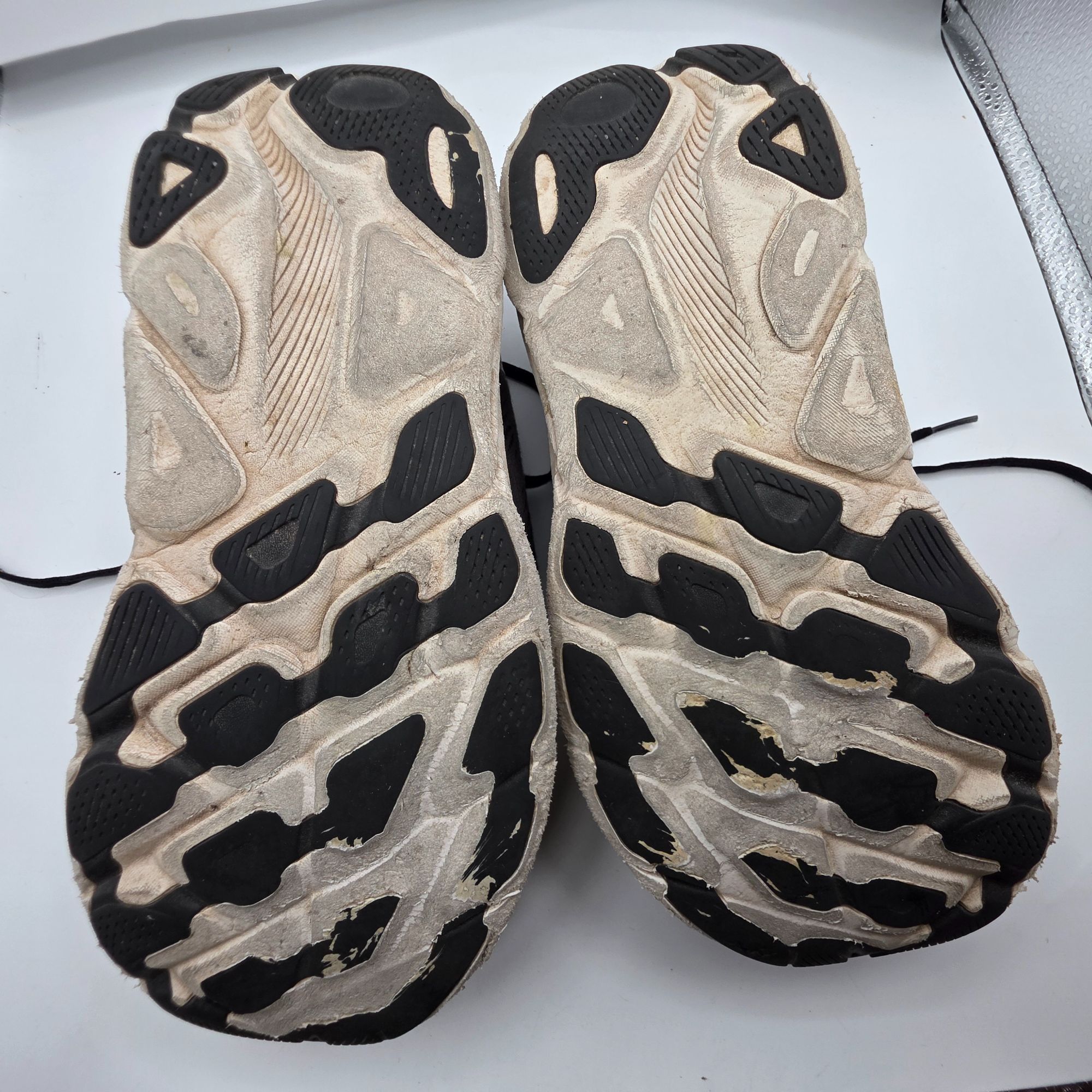 Hoka Hoka Clifton 9 Women Size 9 Wide Black Running Shoes Cushion Size US 9 / IT 39 - 9 Thumbnail