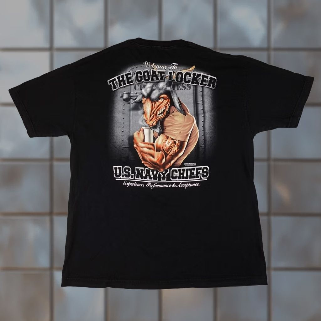 Vintage VINTAGE US Navy Chiefs Shirt Mens Large Goat Locker Military Graphic 2006 Tee Size US L / EU 52-54 / 3 - 1 Thumbnail