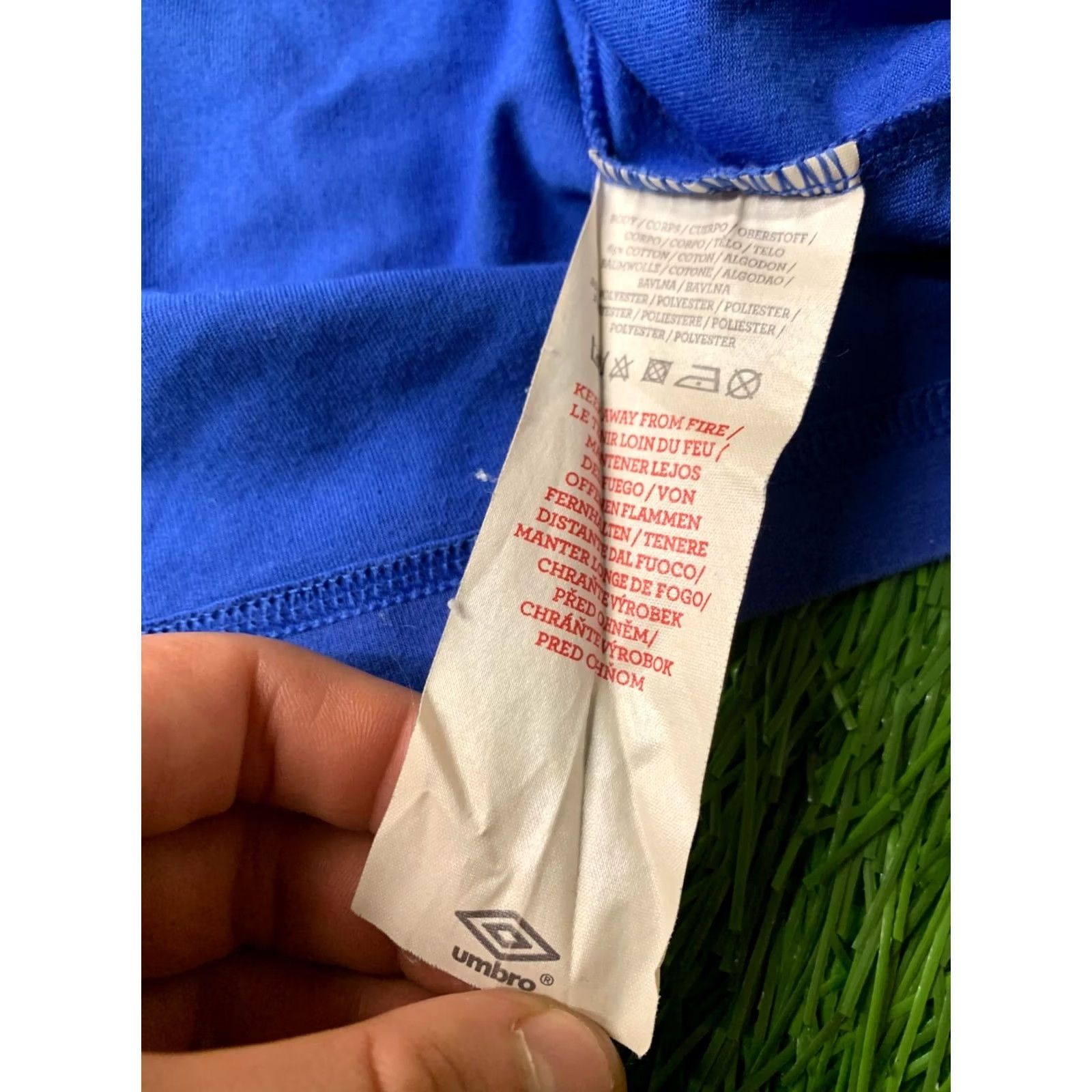 Umbro Umbro ORIGINAL mens CASUAL SHIRT T-SHIRT TEE JERSEY TRIKOT MAGLIA SIZE S Blue Logo Short Sleeve Casual Men's T-Shirt 65% Cotton 35% Polyester Size US S / EU 44-46 / 1 - 6 Thumbnail