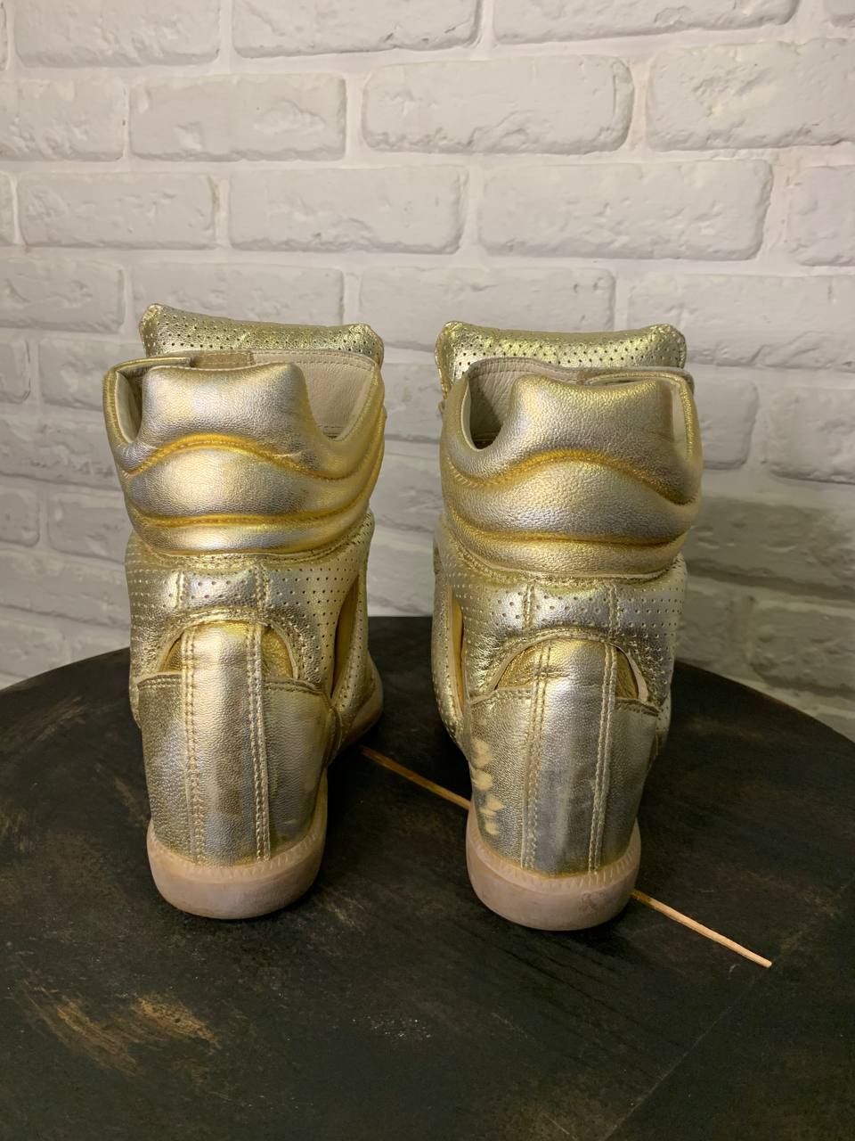 Isabel Marant Etoile Isabel Marant Metallic Gold Leather Bekett Wedge Sneakers Size US 8 / IT 38 - 6 Thumbnail