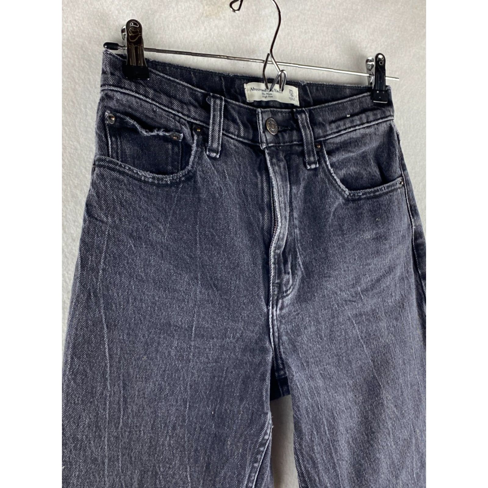 Abercrombie & Fitch Abercrombie & Fitch Jeans Womens 25 Black Mom High Rise Denim Acid Wash Size 42" / US 20 - 5 Thumbnail
