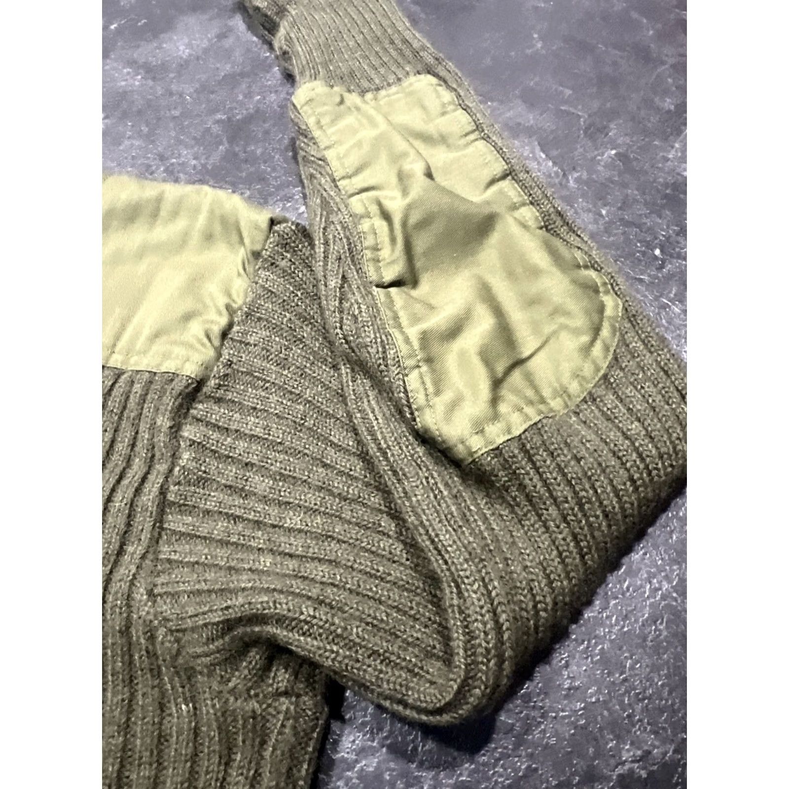 Vintage VINTAGE Cabela's Sweater Mens Knit Pullover Crew Neck Wool Green M UK 44 Wool UK Size US M / EU 48-50 / 2 - 2 Thumbnail